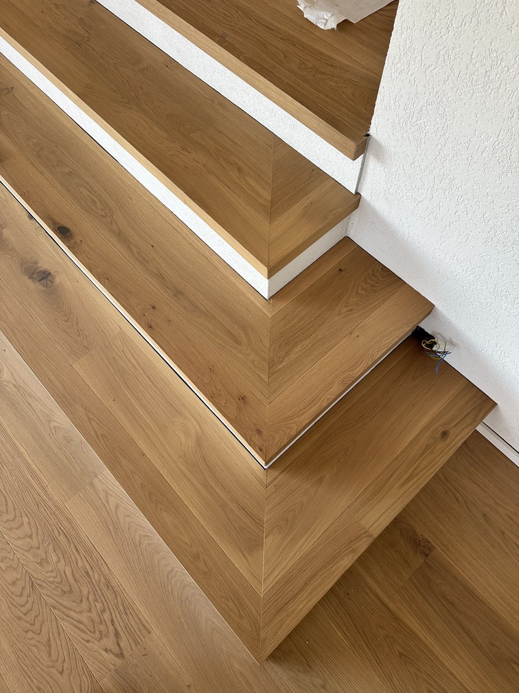 Salon parquet chevrons